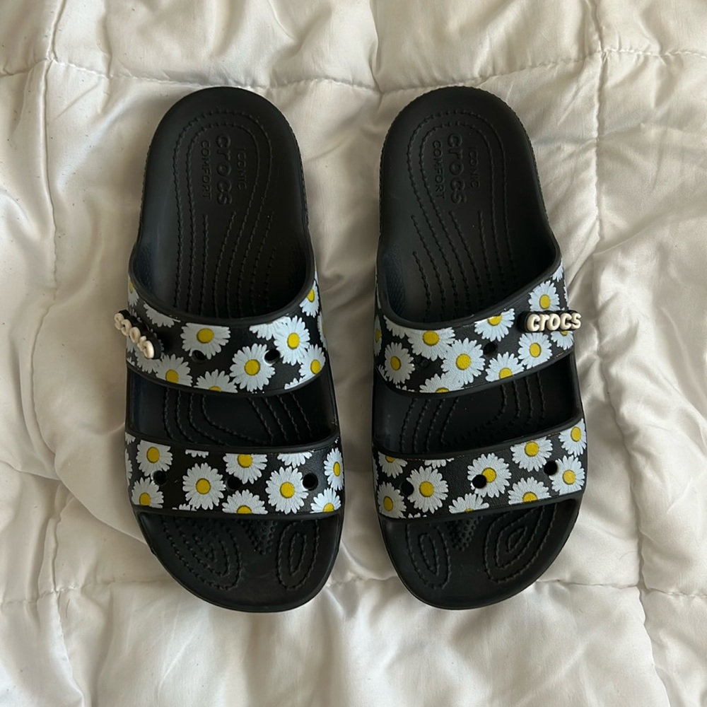 CROCS SANDALS